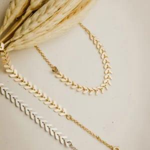 Pulseira Folhinhas Banhada a Ouro 18k