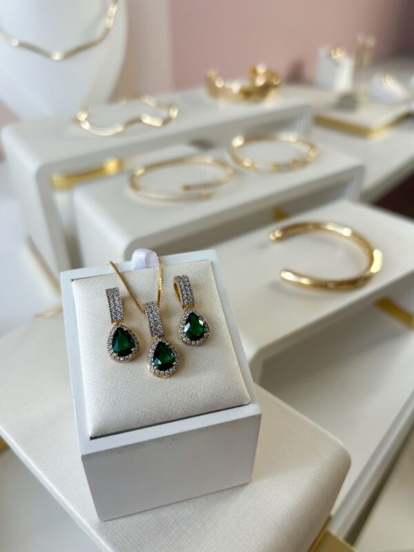 Conjunto Esmeralda Banhado a Ouro 18k - Image 3