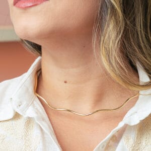 Gargantilha Ondulada Banhada a Ouro 18k