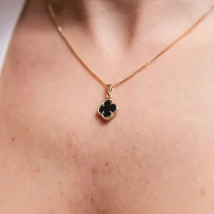 Colar Alhambra Preto Banhado a Ouro 18k