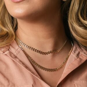 Colar Folhinhas Banhado a Ouro 18k